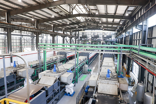 廢舊動力電池預(yù)處理成套裝備項目現(xiàn)場 (2).JPG