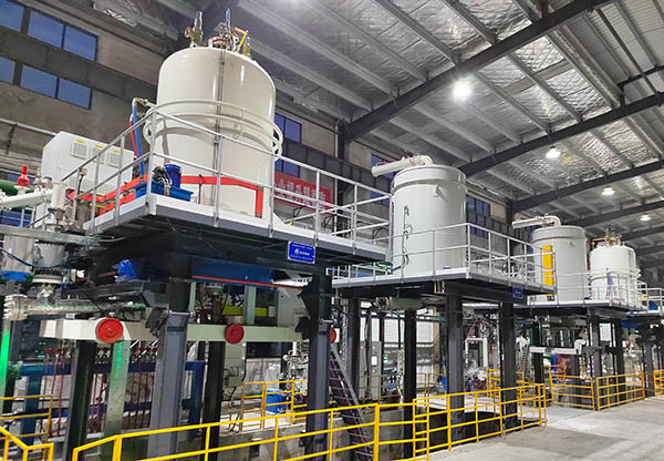 壓力燒結(jié)爐.jpg 壓力燒結(jié)爐.jpg