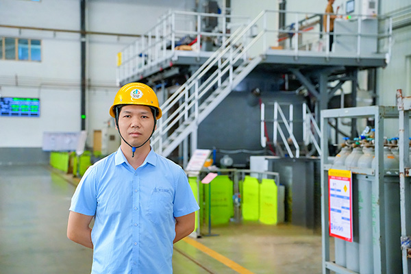 頂立科技 何立志.jpg